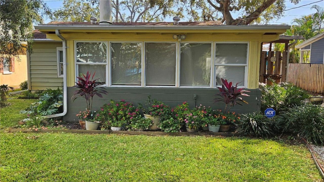 5819 27th Avenue S, Gulfport, FL 33707 Photo