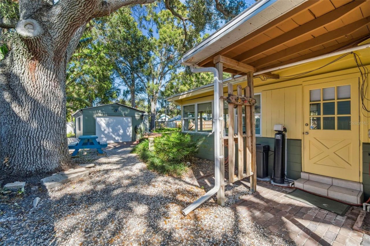 5819 27th Avenue S, Gulfport, FL 33707 Photo