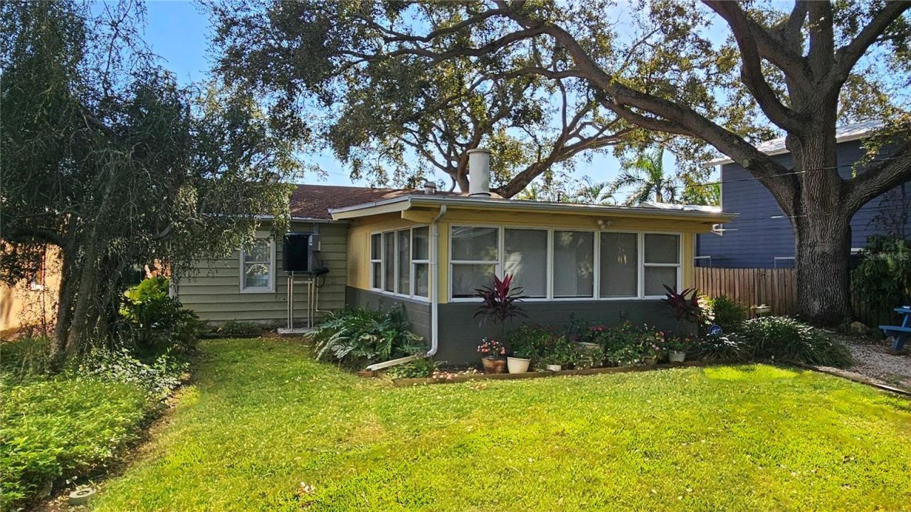 5819 27th Avenue S, Gulfport, FL 33707 Photo