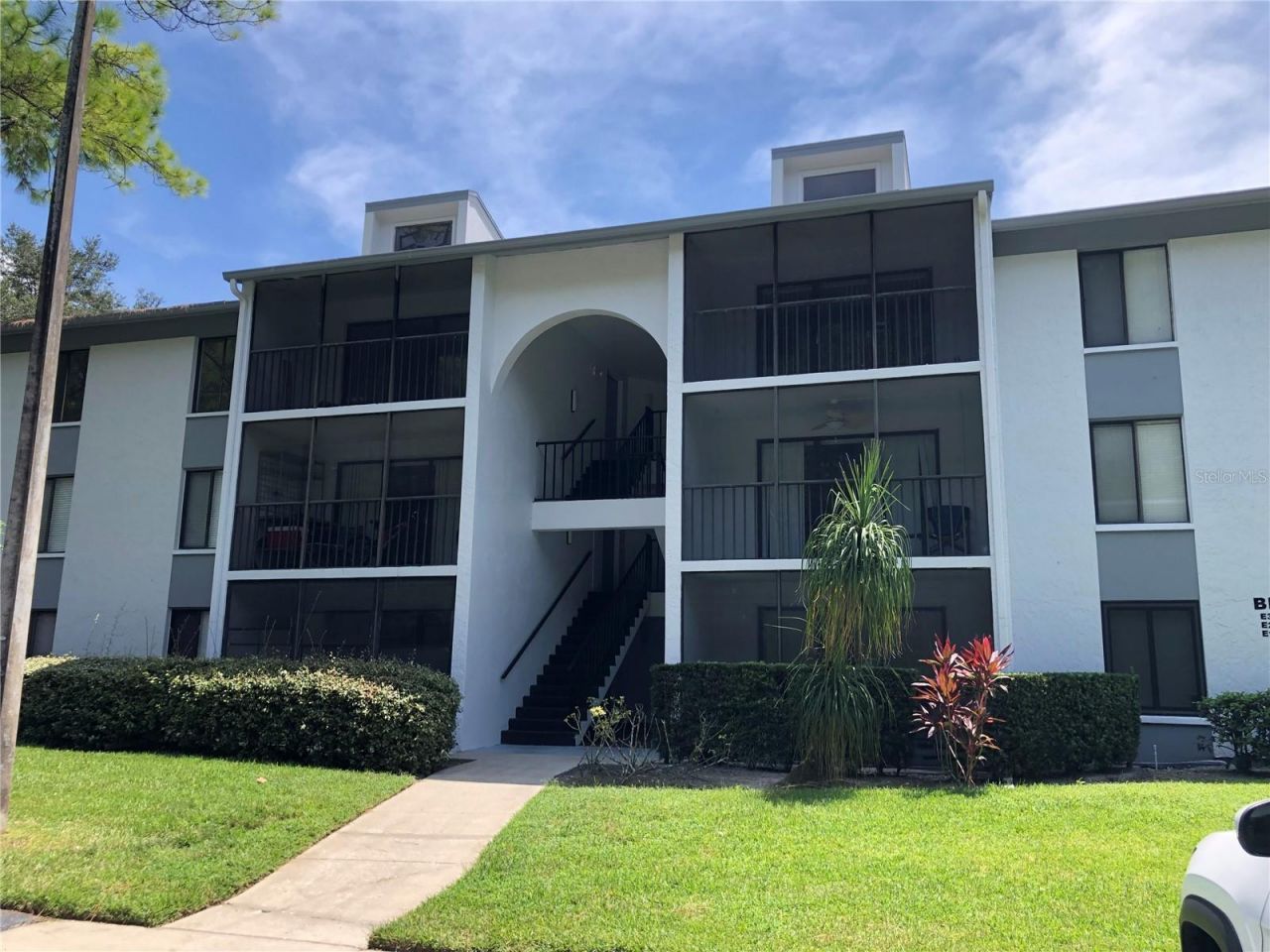 1372 Pine Ridge Circle E, Unit F1, Tarpon Springs, FL 34688 Main Photo