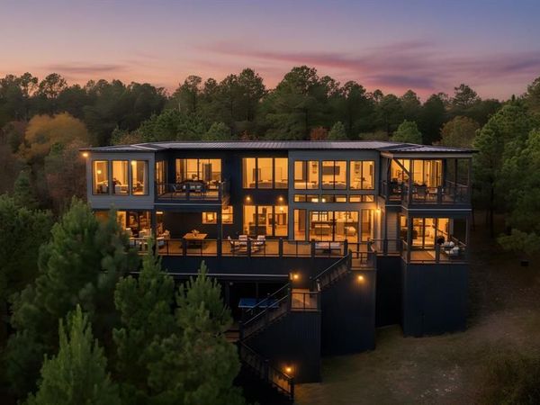 1618 Pine Hills Road, Broken Bow, OK 74728