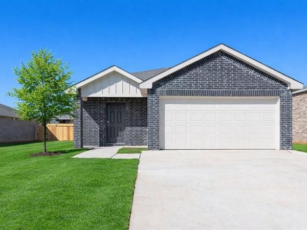 515 St. Charles Place, Newcastle, OK 73065