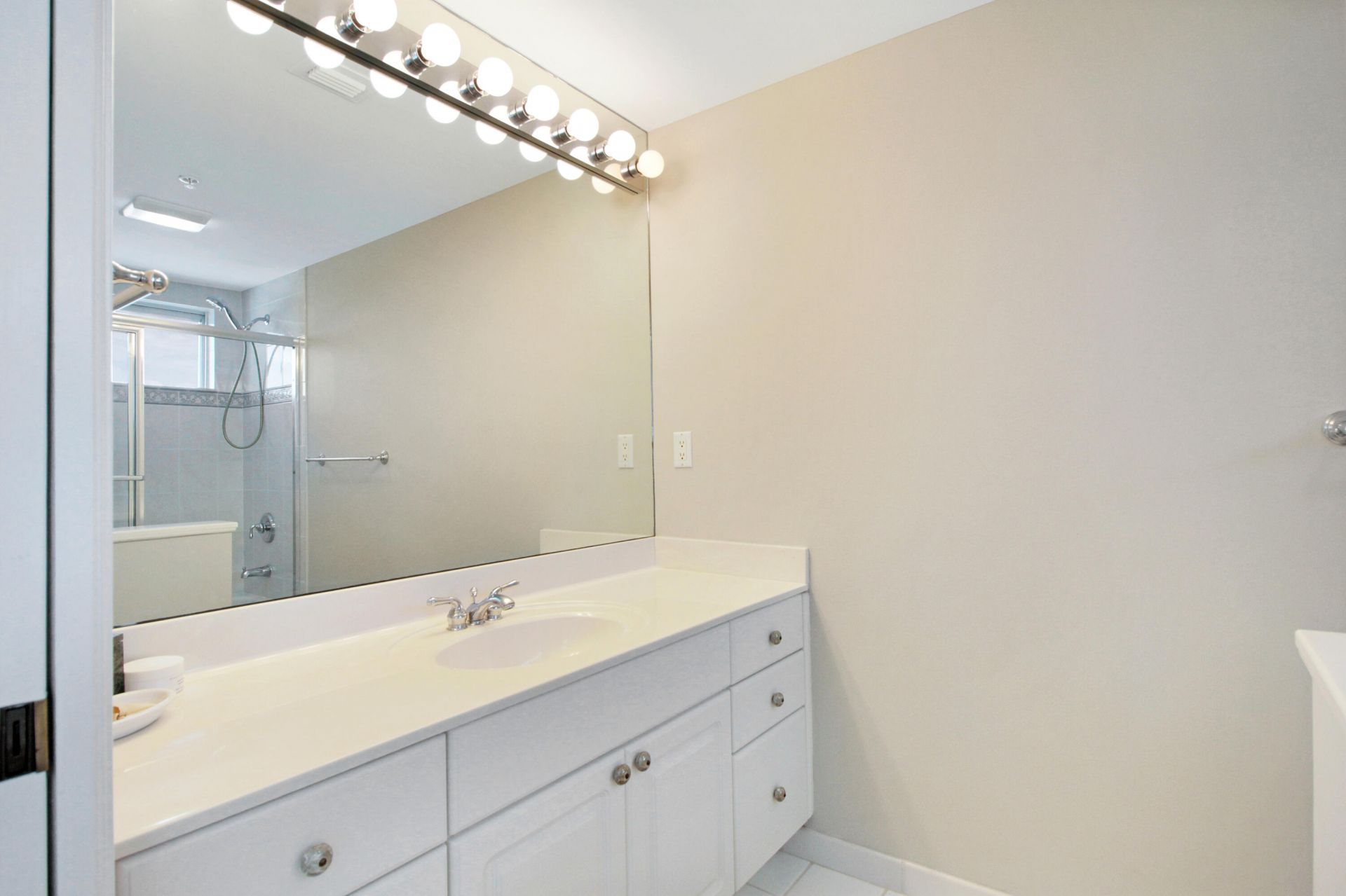 8600 S Ocean Drive, Unit 504, Jensen Beach, FL 34957 Photo