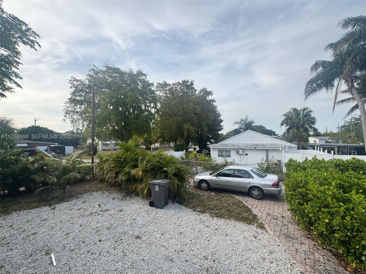3918 Serubi Avenue, Palm Springs, FL 33461 Photo