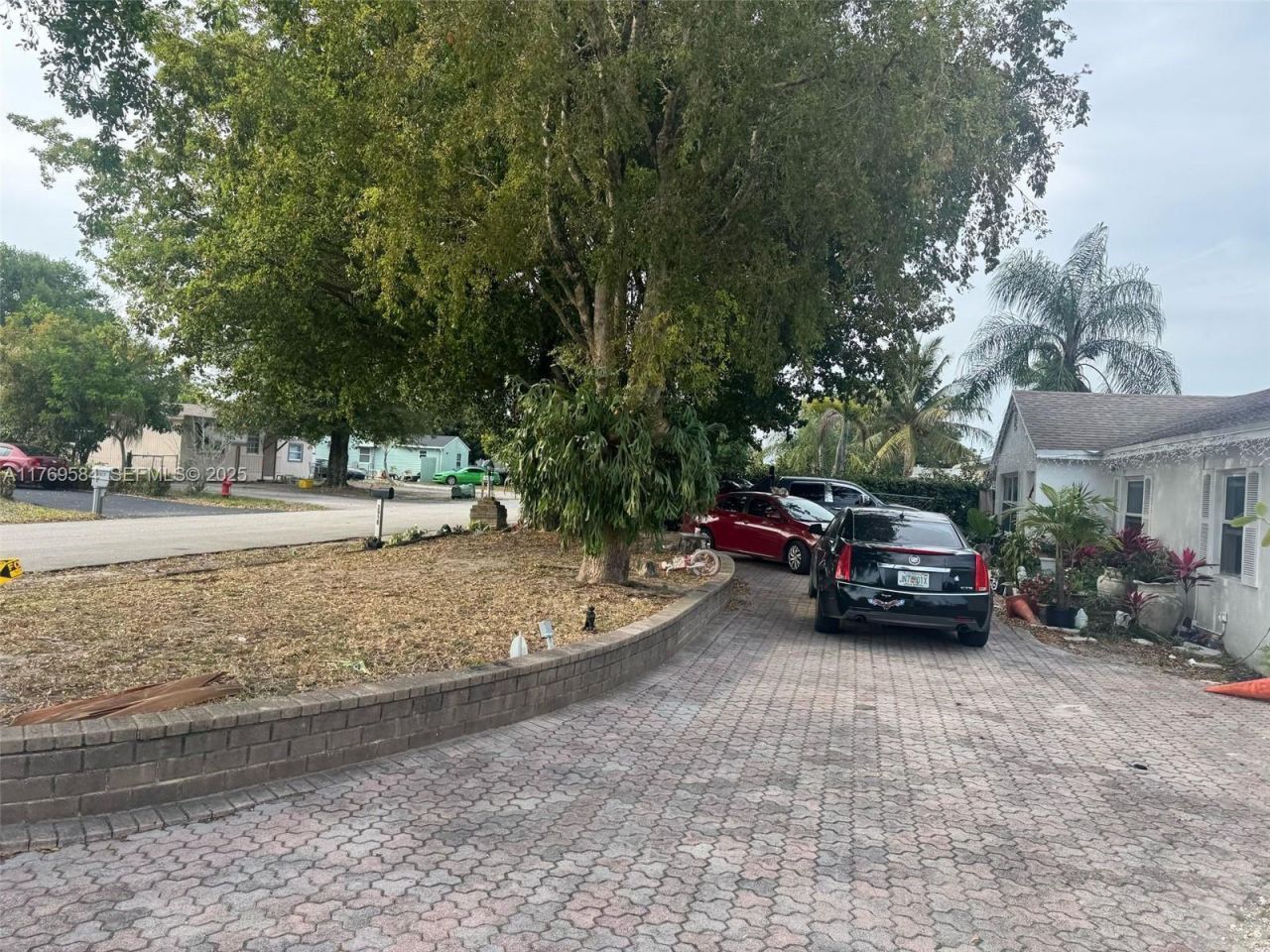 3918 Serubi Avenue, Palm Springs, FL 33461 Photo