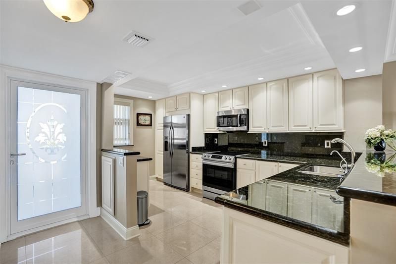 1012 N Ocean Boulevard, Unit 711, Pompano Beach, FL 33062 Photo