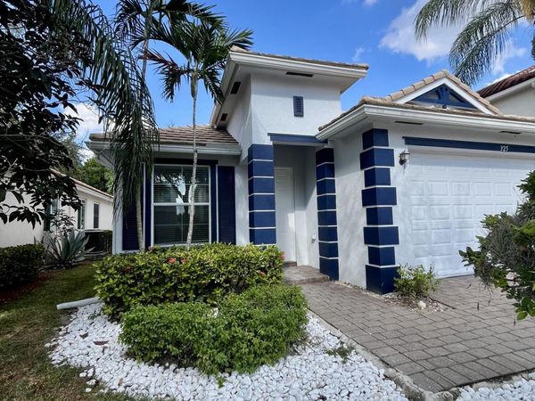 325 Mulberry Grove Road, West Palm Beach, FL 33411