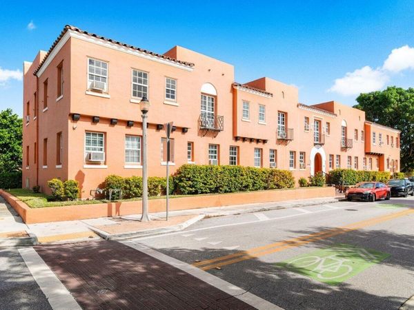 623 Park Place, Unit 6, West Palm Beach, FL 33401