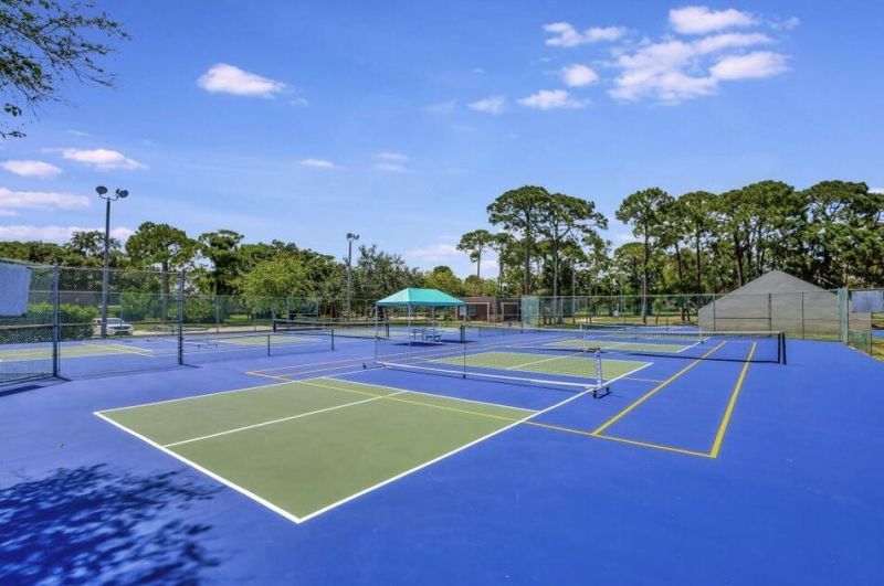 417 4th Lane, Palm Beach Gardens, FL 33418 Photo