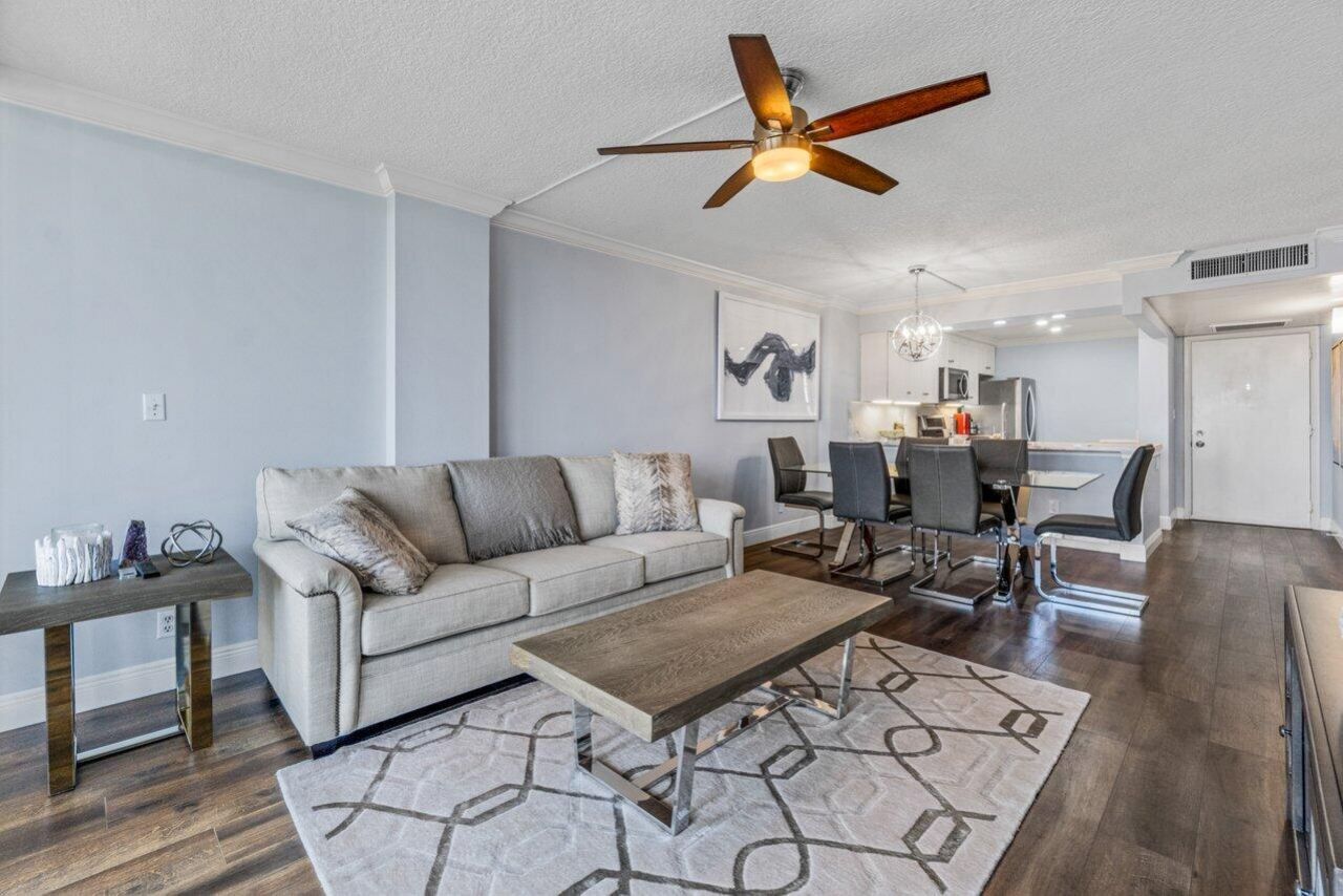 14 Royal Palm Way, Unit 504, Boca Raton, FL 33432 Photo