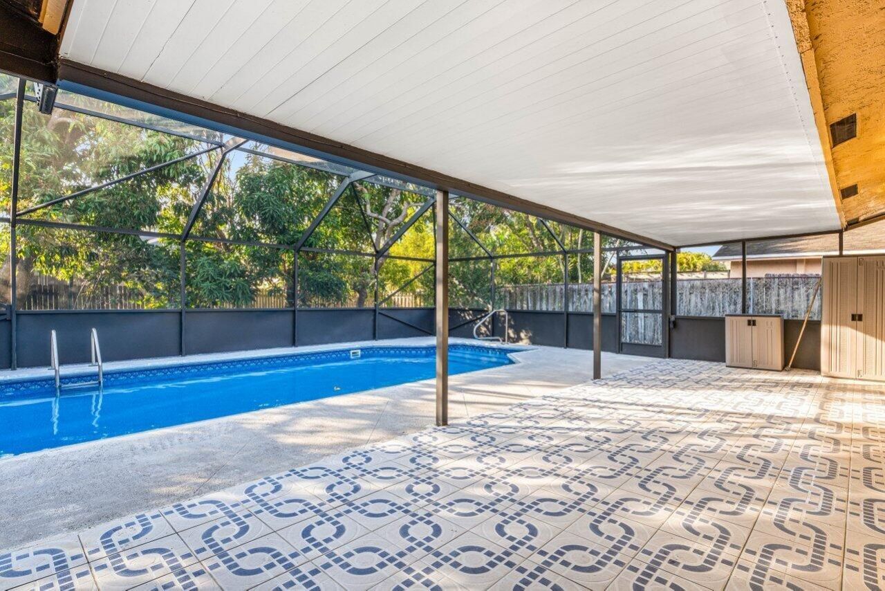 179 Dove Circle, Royal Palm Beach, FL 33411 Photo