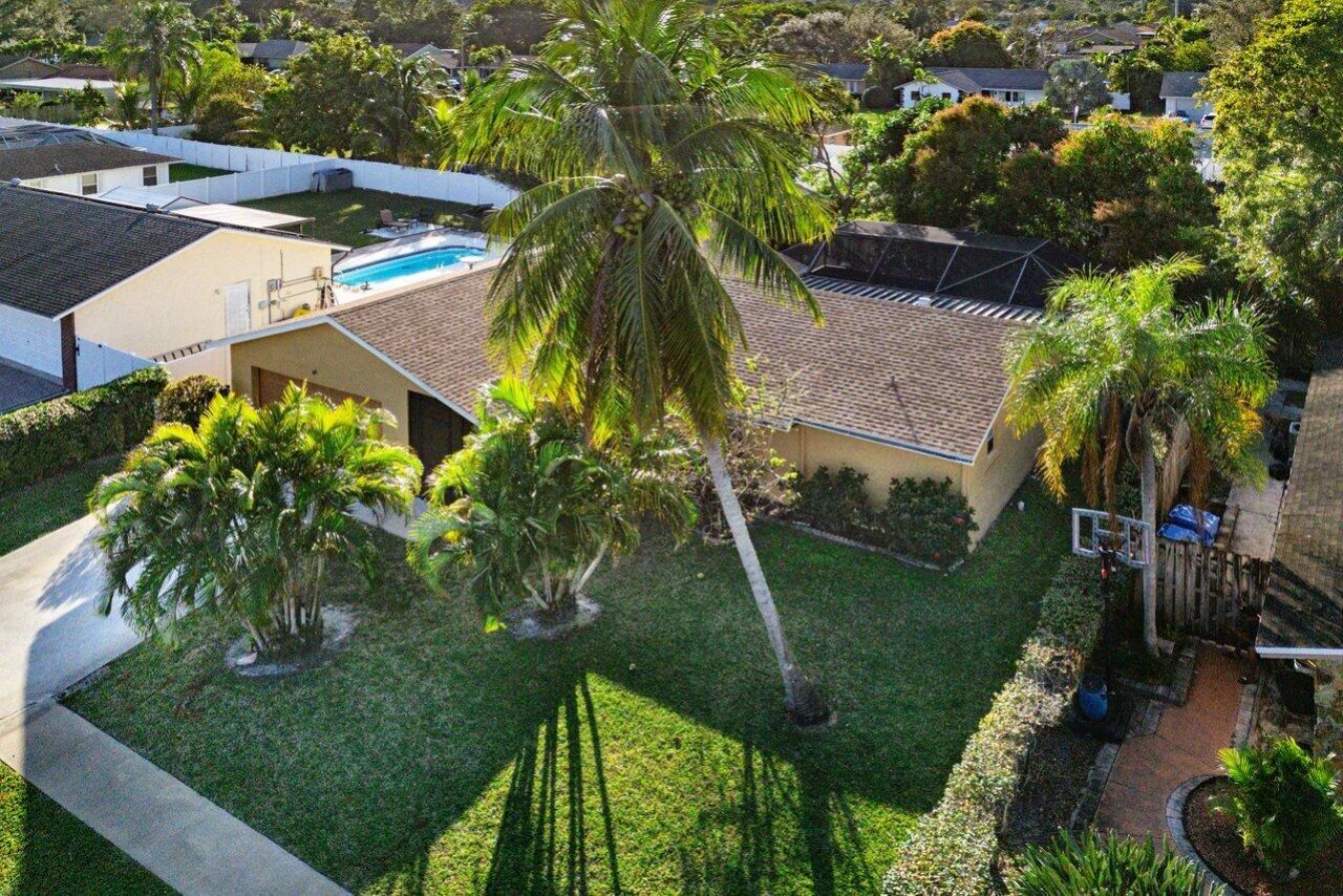 179 Dove Circle, Royal Palm Beach, FL 33411 Photo