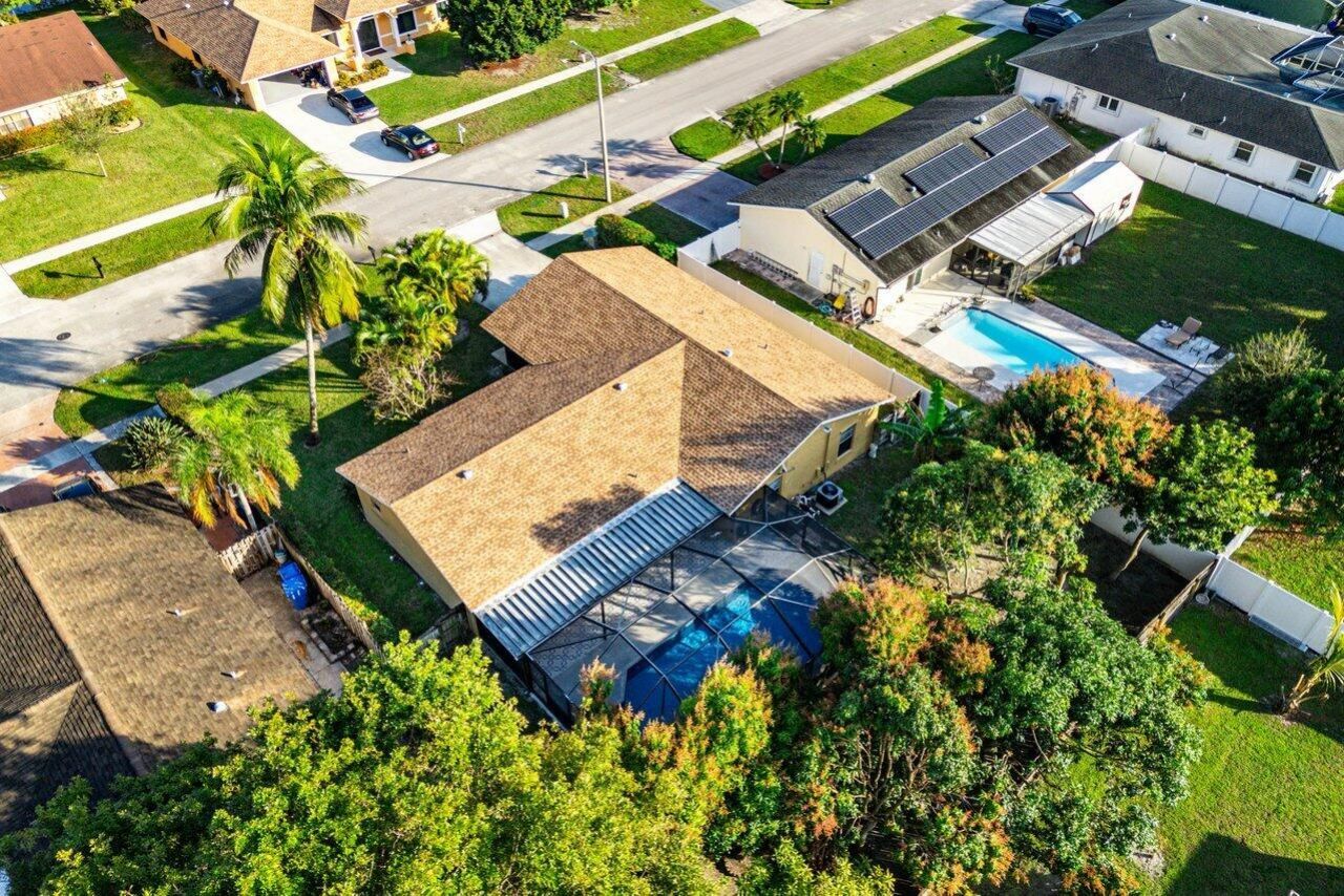 179 Dove Circle, Royal Palm Beach, FL 33411 Photo