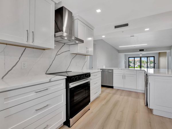 501 Seafarer Circle, Unit 204, Jupiter, FL 33477