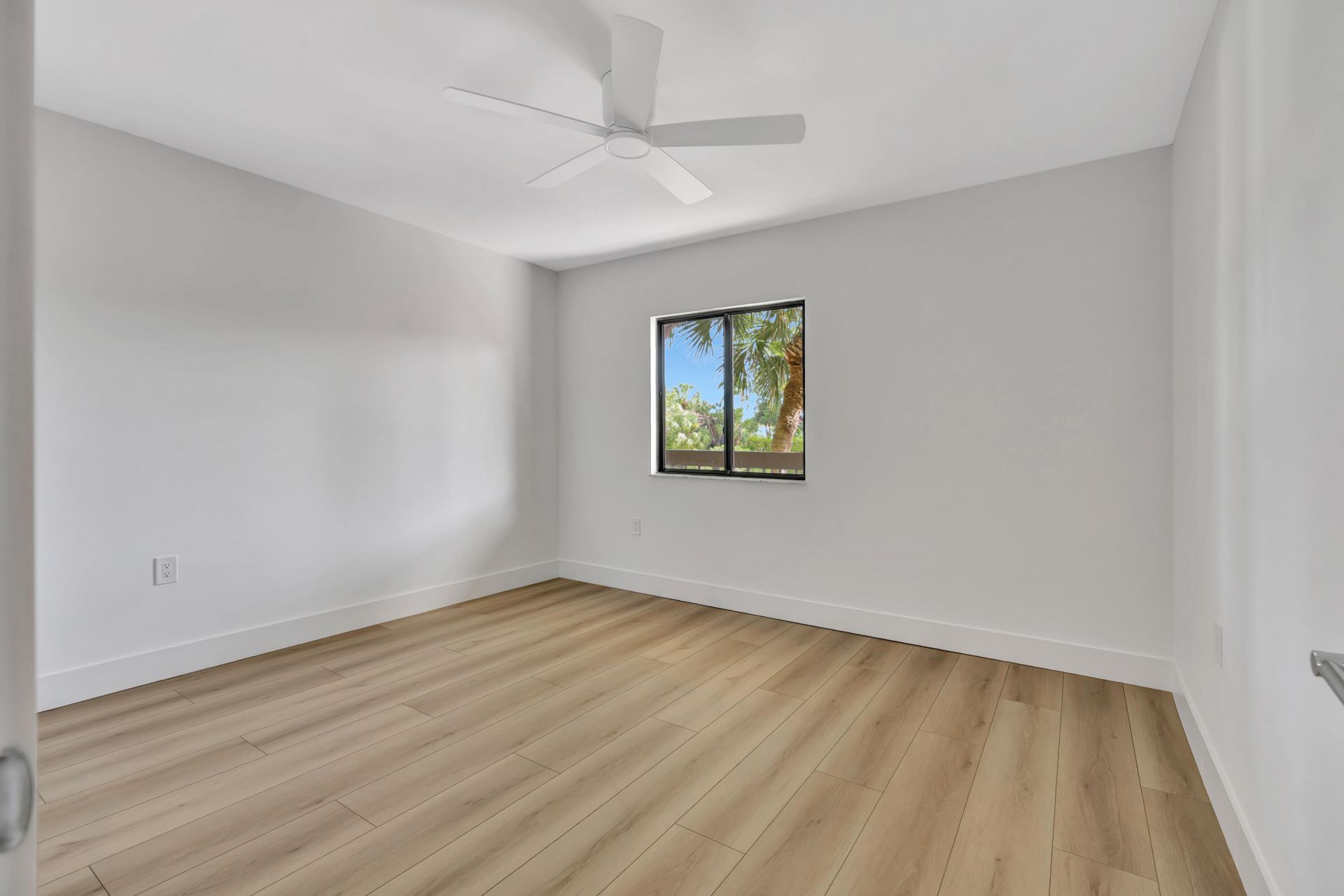 501 Seafarer Circle, Unit 204, Jupiter, FL 33477 Photo