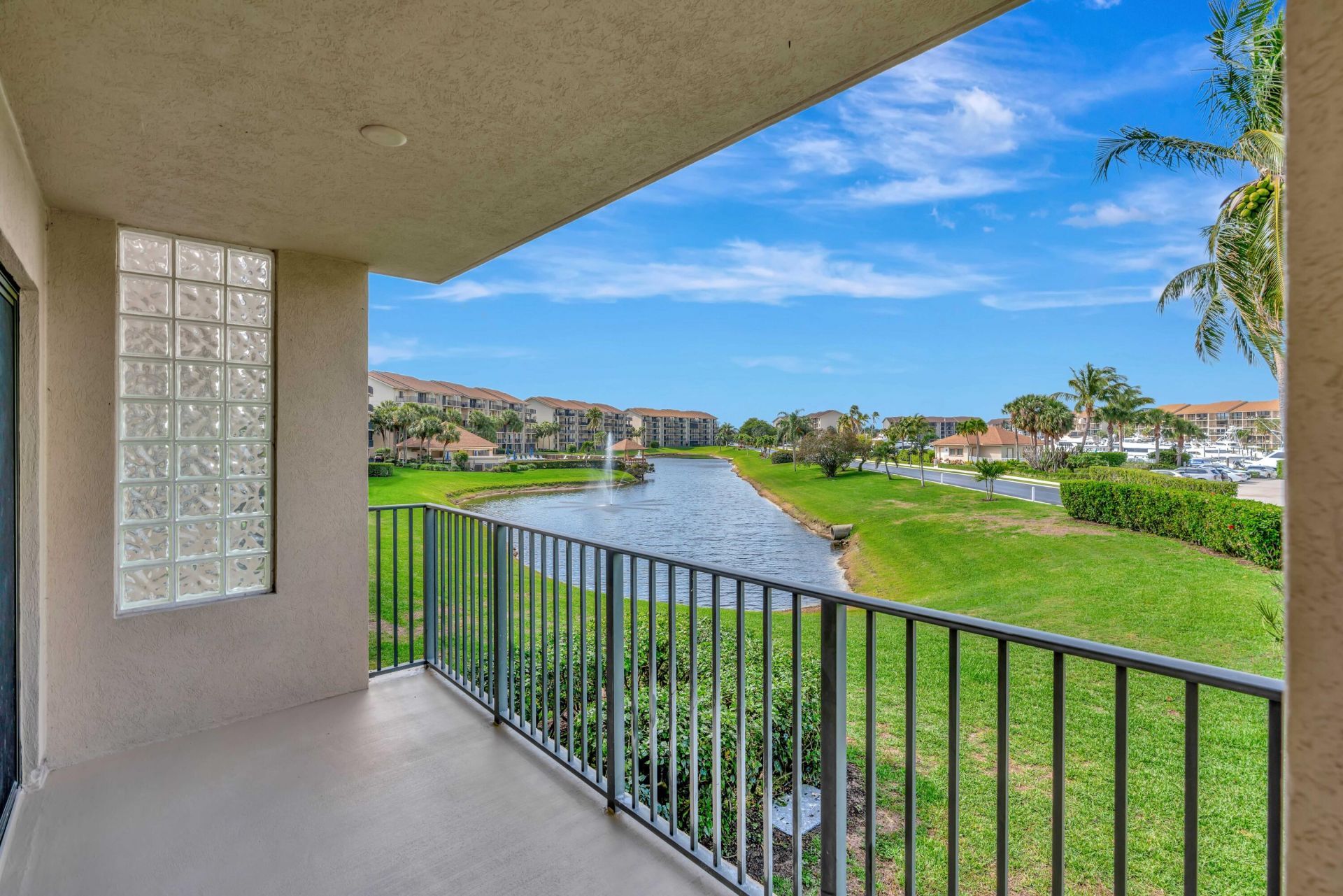 501 Seafarer Circle, Unit 204, Jupiter, FL 33477 Photo