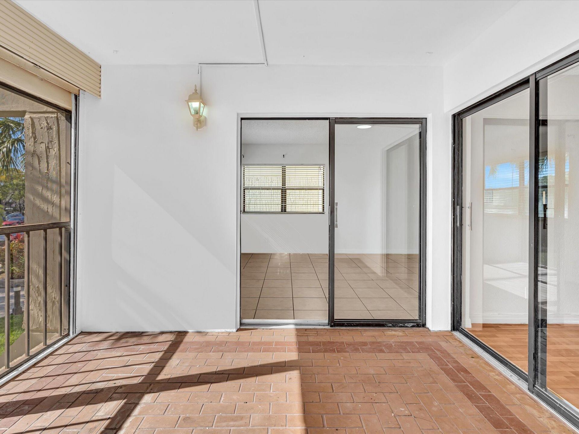 220 Lakeview Drive, Unit 210, Weston, FL 33326 Photo