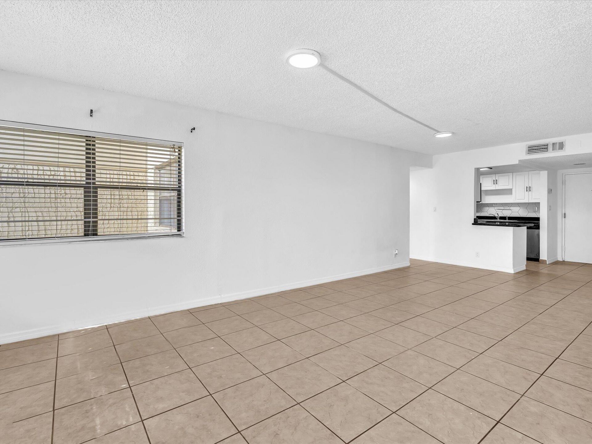 220 Lakeview Drive, Unit 210, Weston, FL 33326 Photo