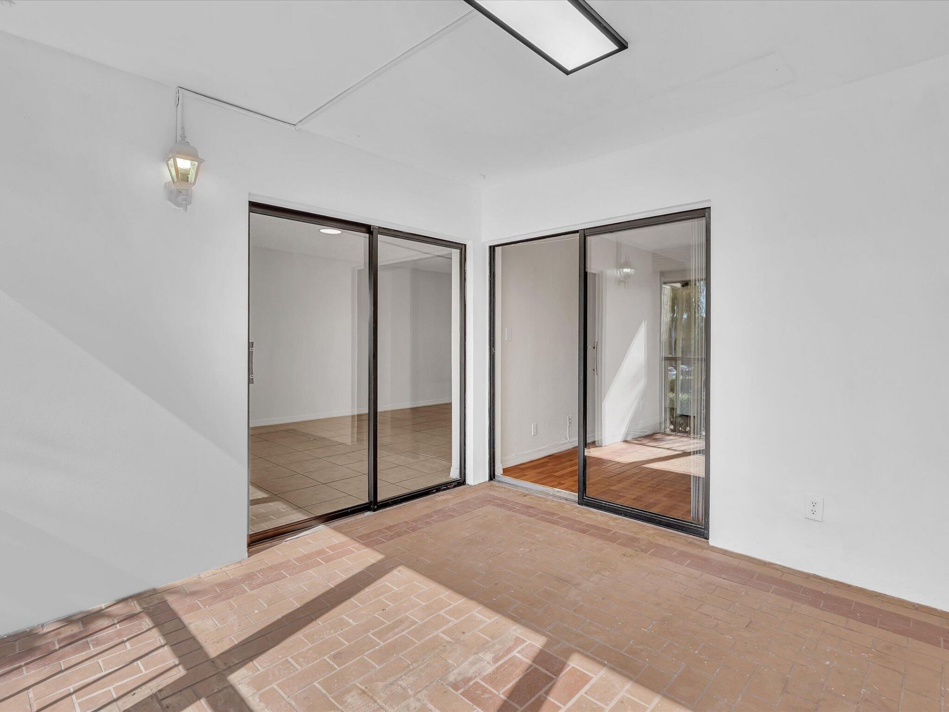 220 Lakeview Drive, Unit 210, Weston, FL 33326 Photo