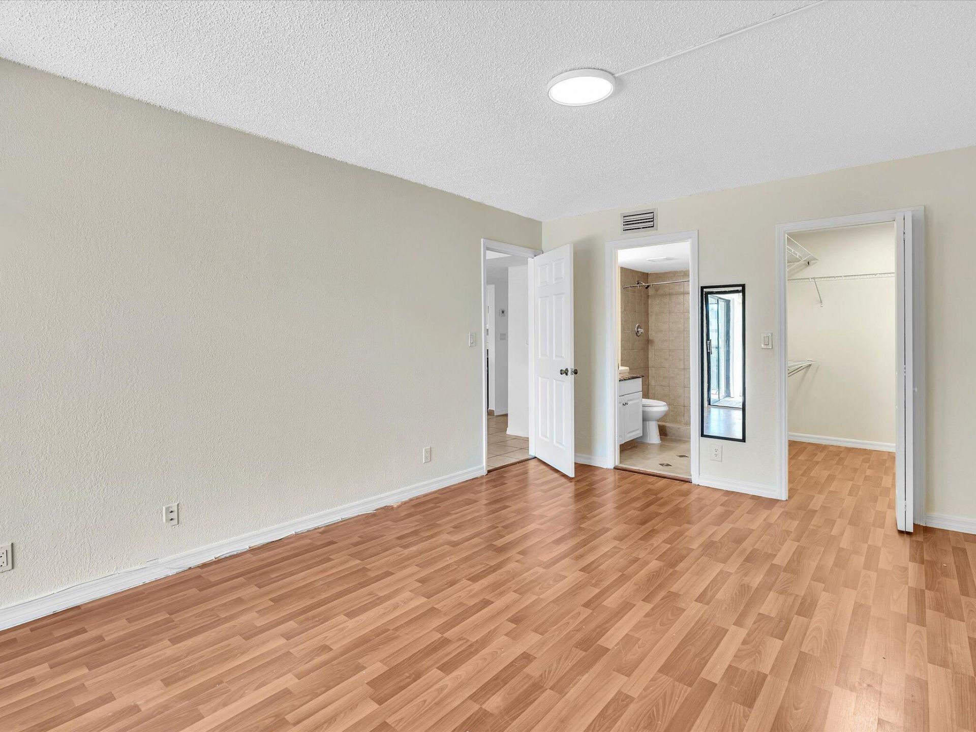 220 Lakeview Drive, Unit 210, Weston, FL 33326 Photo