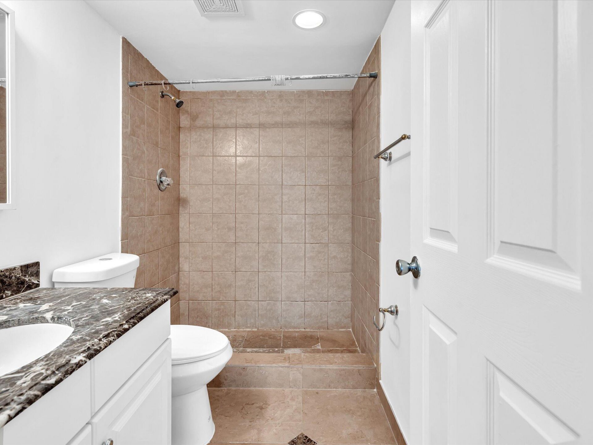 220 Lakeview Drive, Unit 210, Weston, FL 33326 Photo