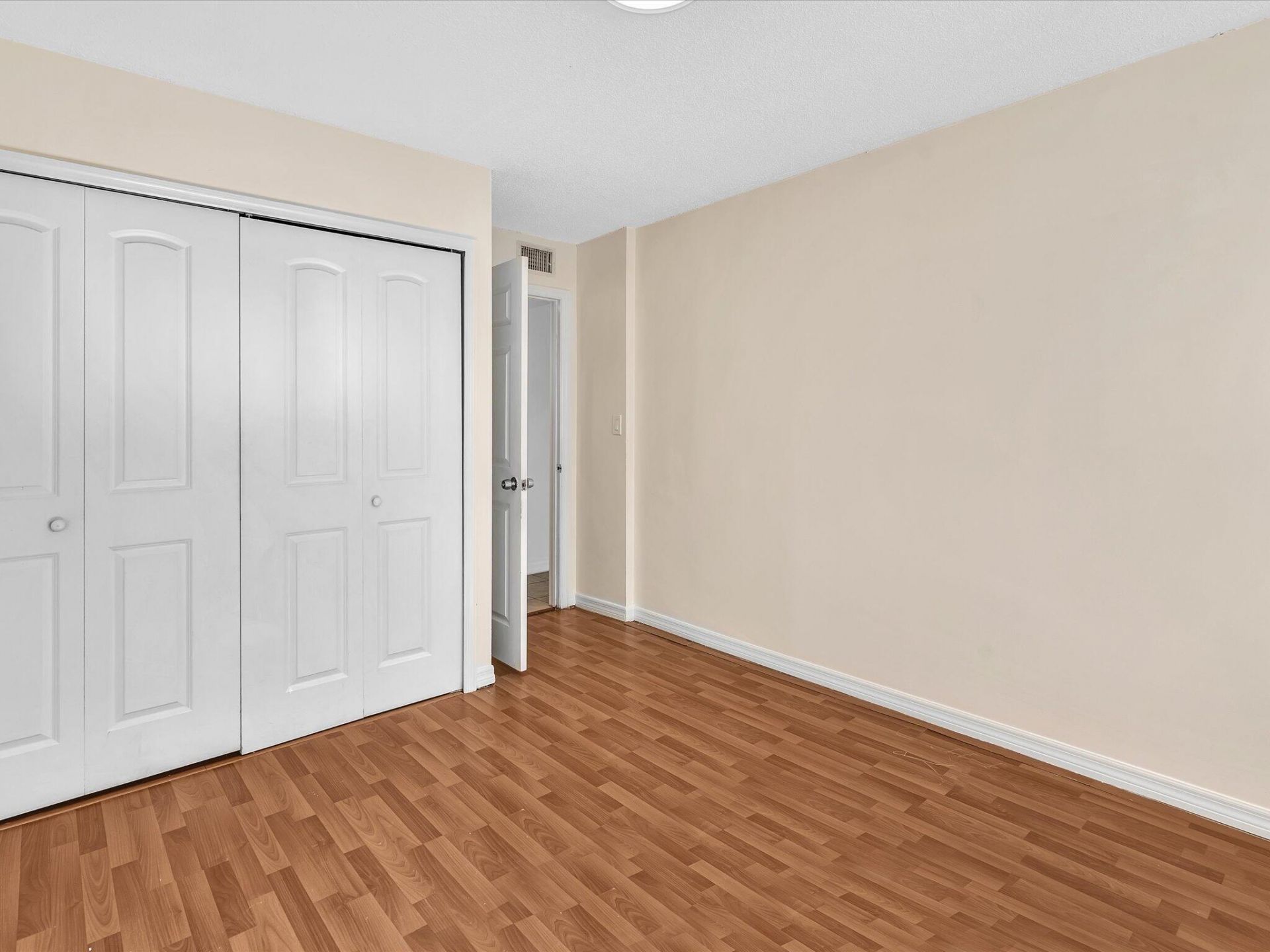 220 Lakeview Drive, Unit 210, Weston, FL 33326 Photo