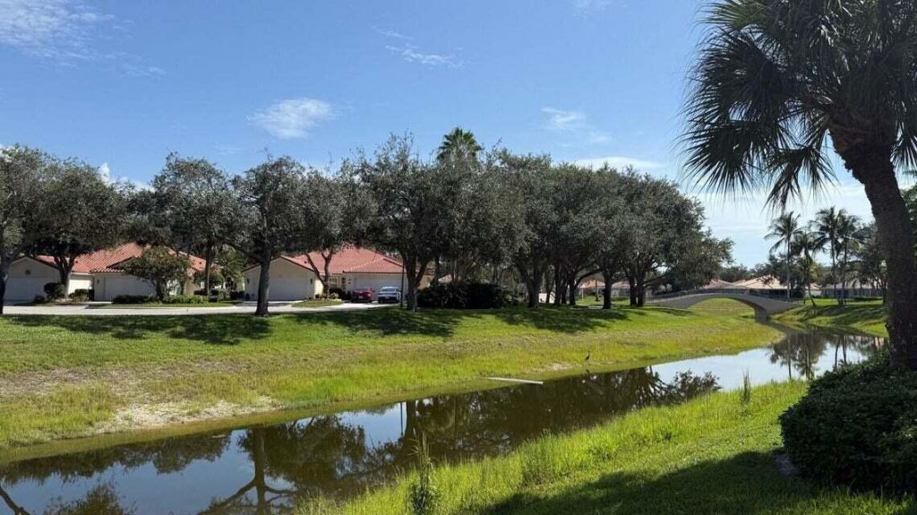 7701 Pine Island Way, West Palm Beach, FL 33411 Photo