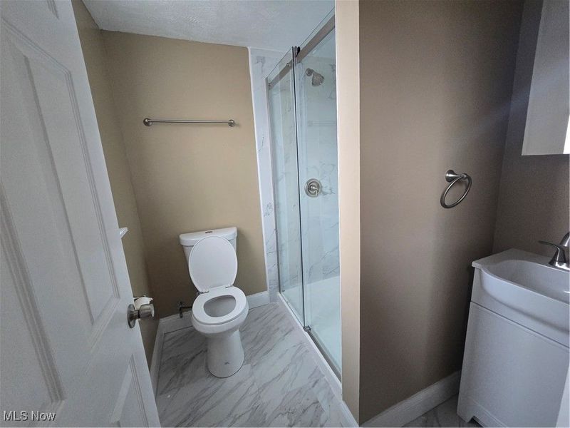 2294 E 100th Street, Cleveland, OH 44106 Photo 32