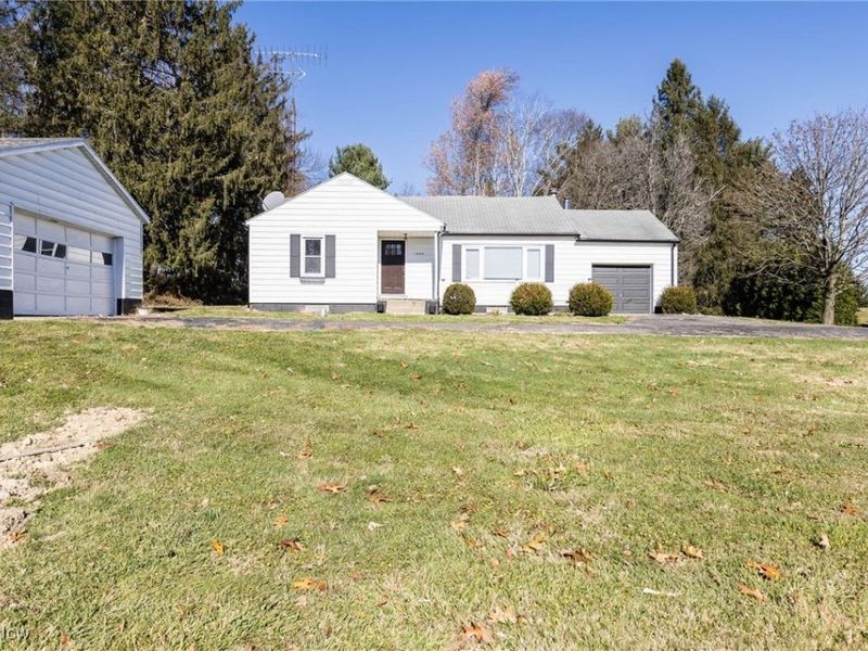 9795 West Pike, Hopewell, OH 43746 Photo 1