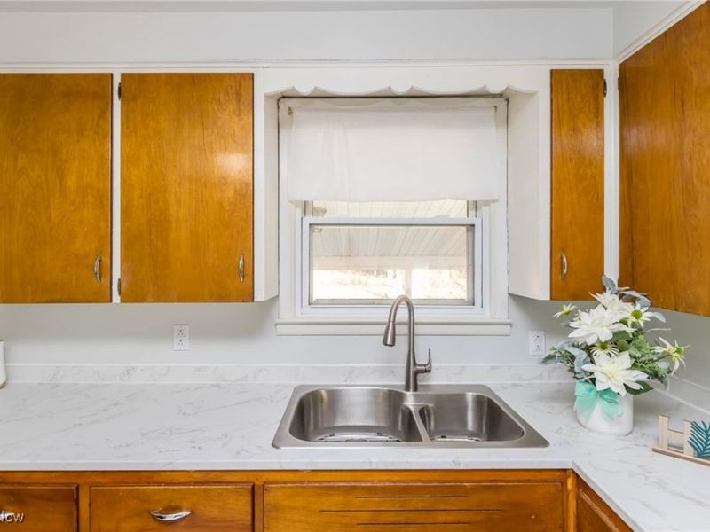 9795 West Pike, Hopewell, OH 43746 Photo 13