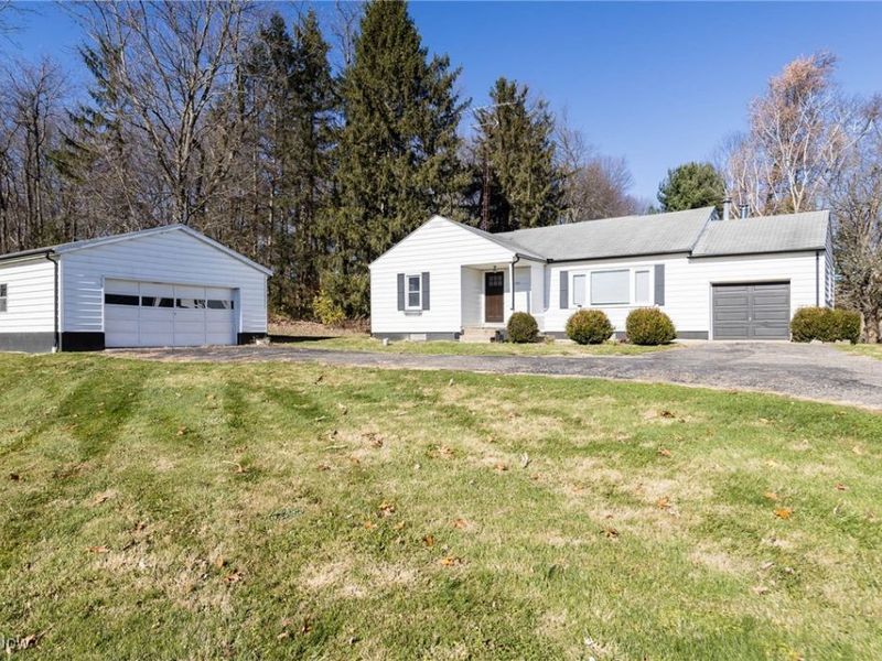 9795 West Pike, Hopewell, OH 43746 Photo 3