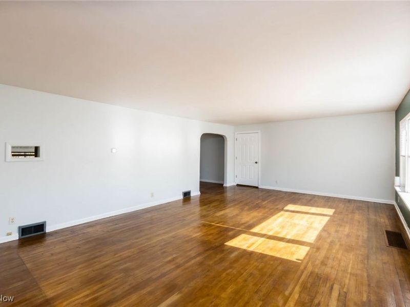 9795 West Pike, Hopewell, OH 43746 Photo 6