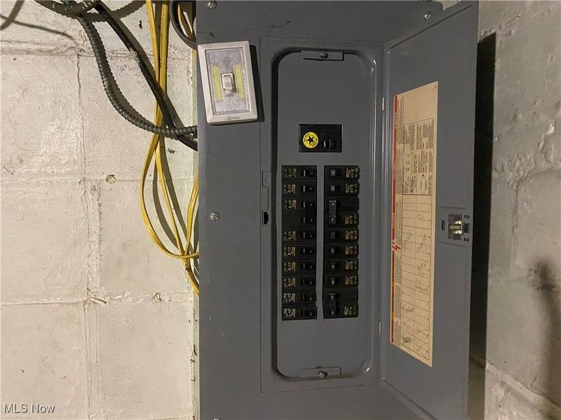 1212 Tulip Street, Akron, OH 44301 Photo 27