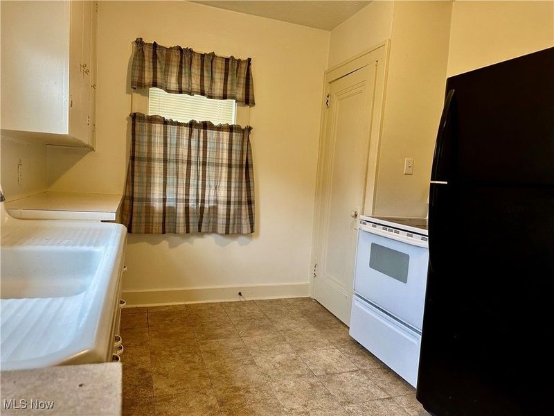 7954 Warren Sharon Road, Masury, OH 44438 Photo 5