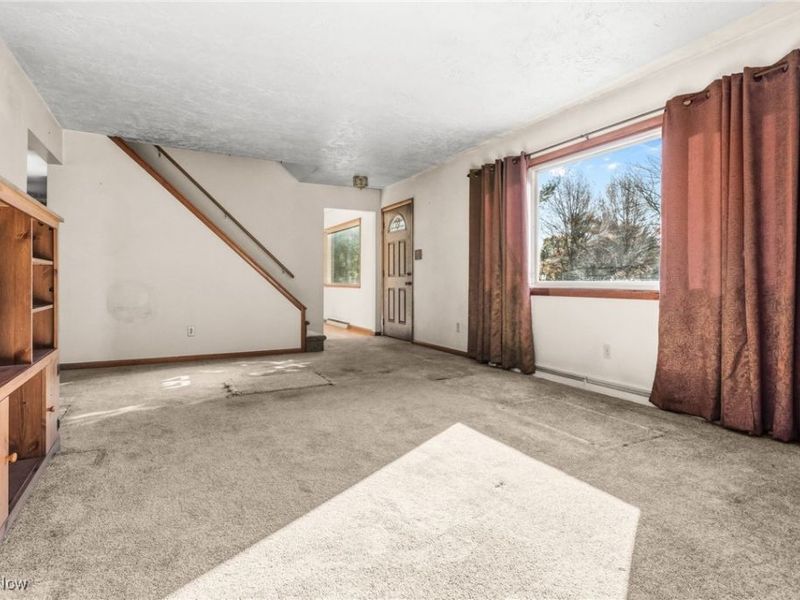 13591 Louisville Street NE, Paris, OH 44669 Photo 10