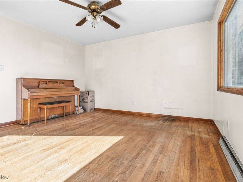 13591 Louisville Street NE, Paris, OH 44669 Photo 12