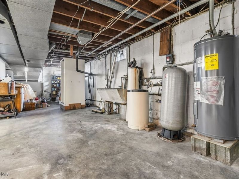 13591 Louisville Street NE, Paris, OH 44669 Photo 28