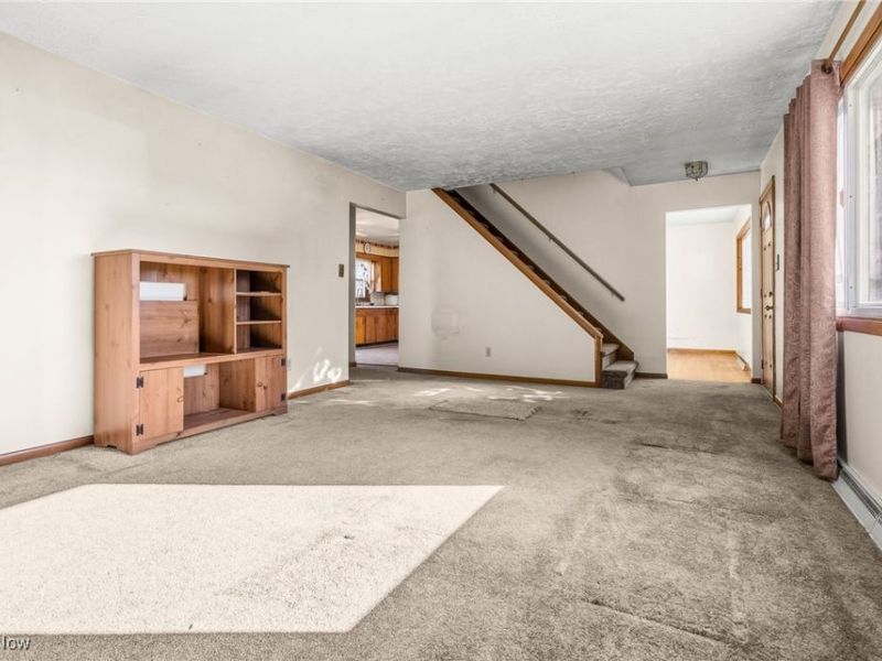 13591 Louisville Street NE, Paris, OH 44669 Photo 9