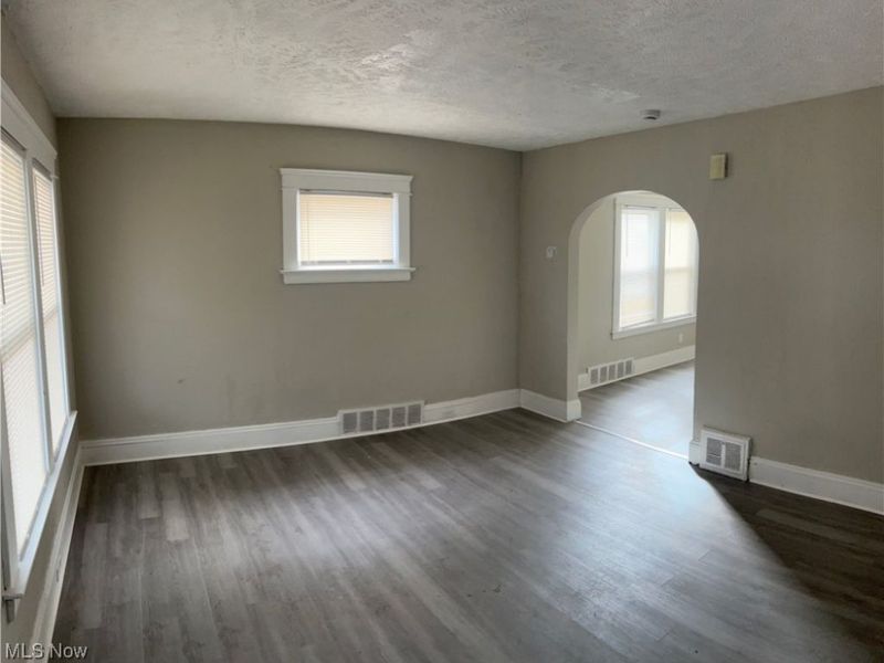 952 Stevenson Road, Cleveland, OH 44110 Photo 6