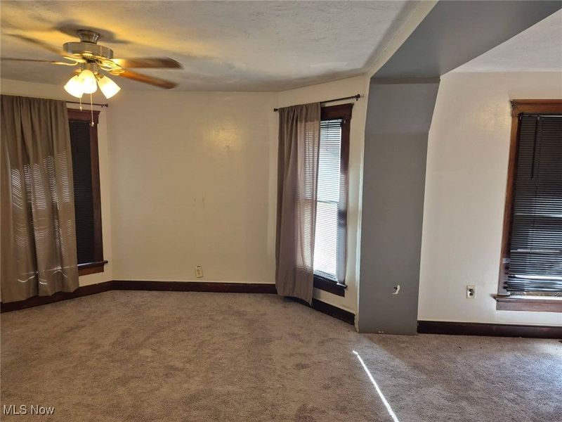 353 8th Street, Elyria, OH 44035 Photo 9