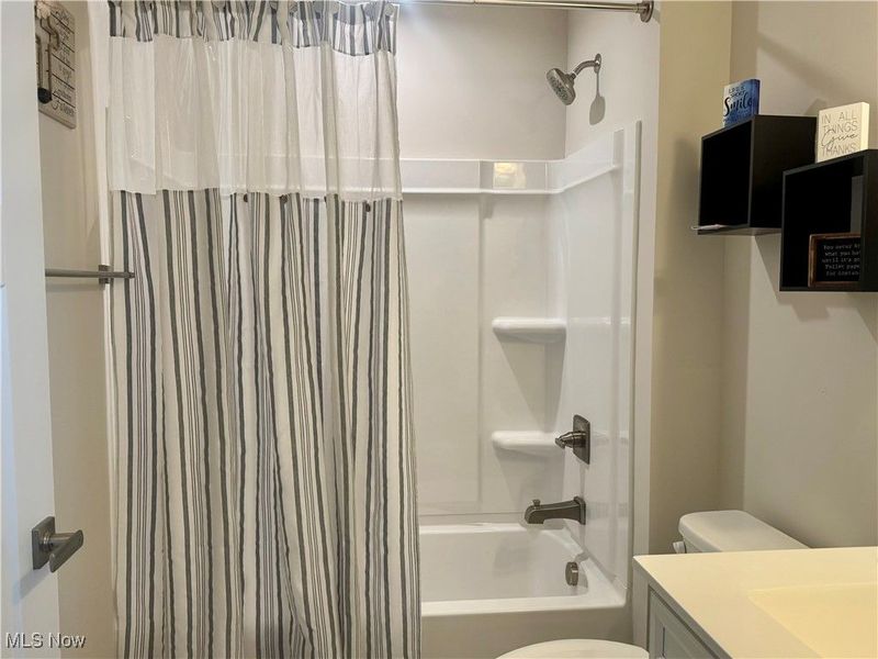 310 Ridgewater Drive, Elyria, OH 44035 Photo 26