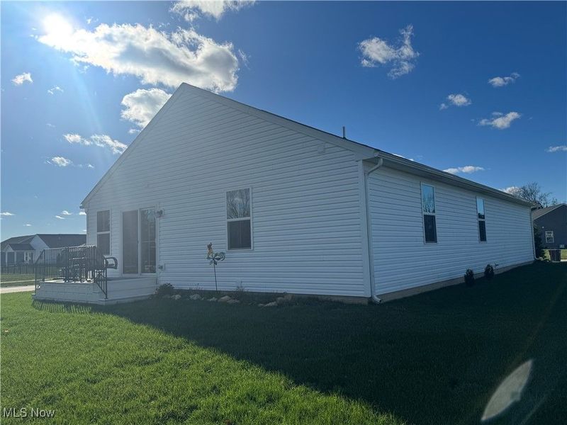 310 Ridgewater Drive, Elyria, OH 44035 Photo 4