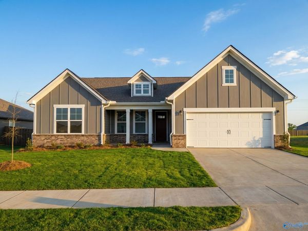 21912 Huntington Pike, Athens, AL 35613