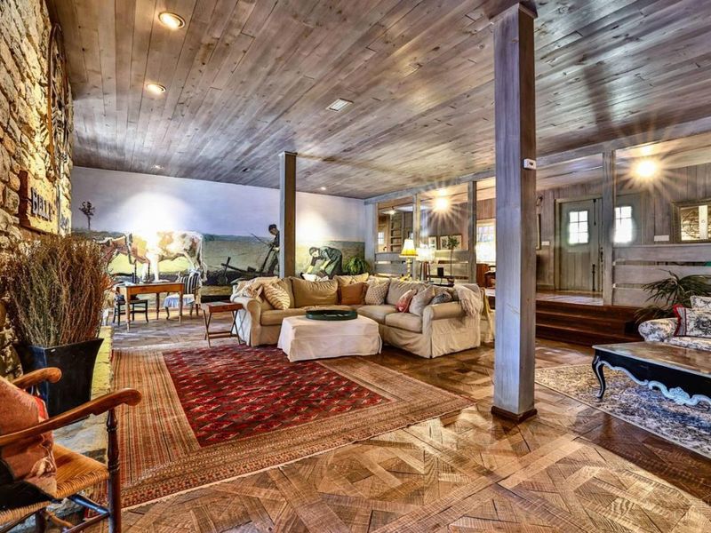 7925 Spiritwood Court, Indian Hill, OH 45243 Photo 4