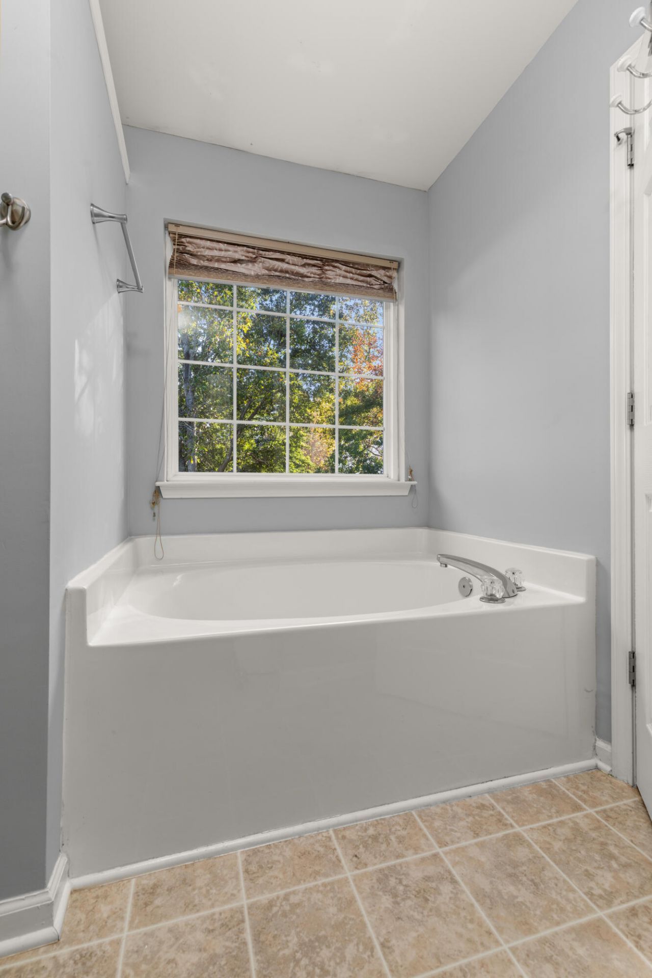 2429 Scholar Lane Photo 12