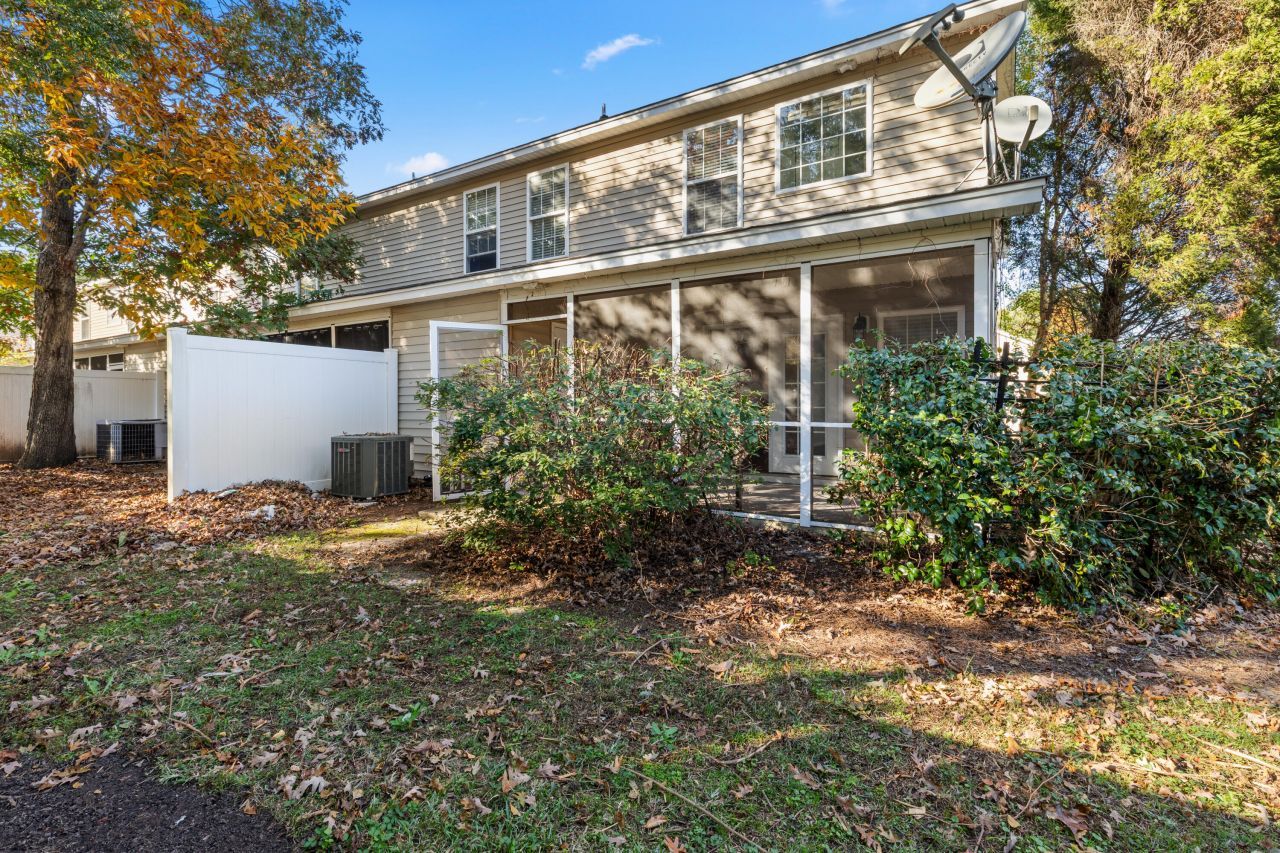 2429 Scholar Lane Photo 18