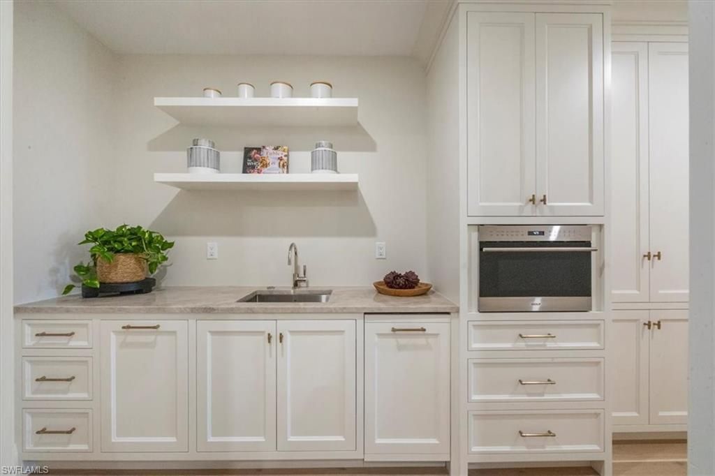 1820 Gulf Shore Blvd N, Unit 402-403, Naples, FL 34102 Photo