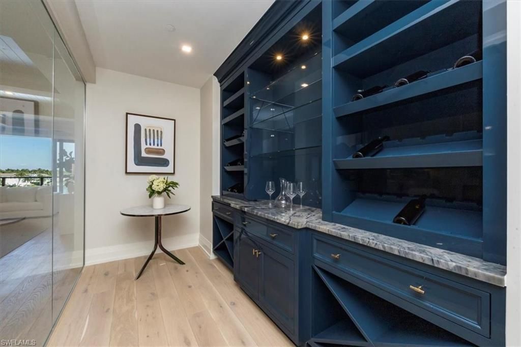 1820 Gulf Shore Blvd N, Unit 402-403, Naples, FL 34102 Photo