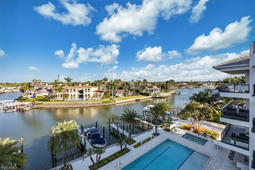 1820 Gulf Shore Blvd N, Unit 402-403, Naples, FL 34102 Photo