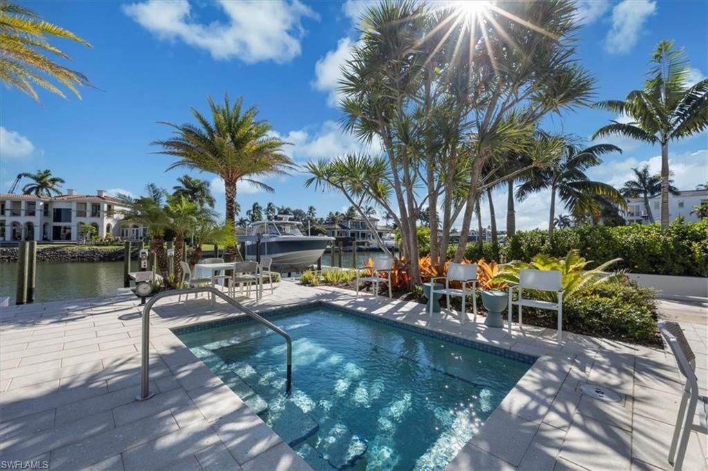 1820 Gulf Shore Blvd N, Unit 402-403, Naples, FL 34102 Photo